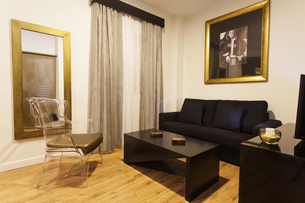 Picasso Suites Μάλαγα Δωμάτιο φωτογραφία